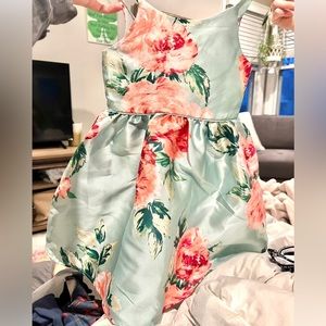 BCBG fancy floral dress, formal perfect for EATSER